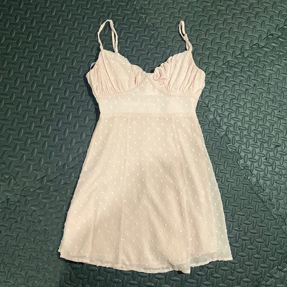 Saints + Secrets | Pink Textured Dress - Picture 2 of 5